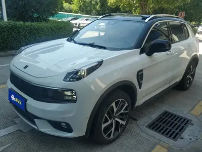 Lynk & Co 01 EM-P