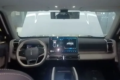 iCAR 03