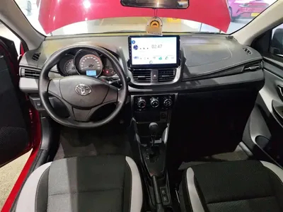 Toyota Yaris L