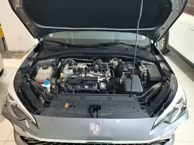 Roewe i5