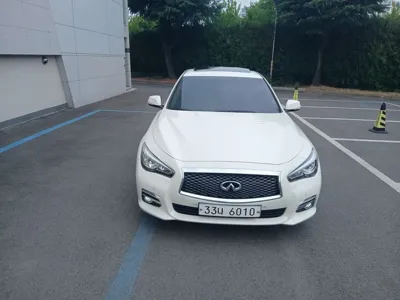 Infiniti Q50
