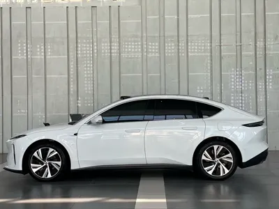 Nio ET5