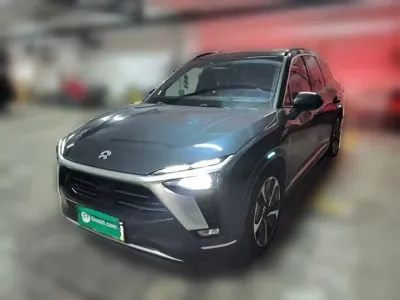 Nio ES8
