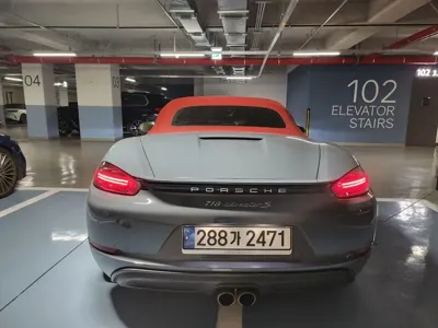 Porsche 718