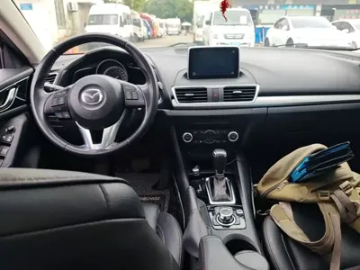 Mazda 3 Axela