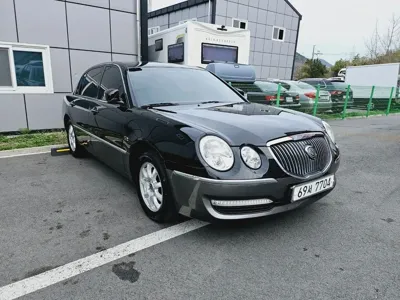 Kia Opirus