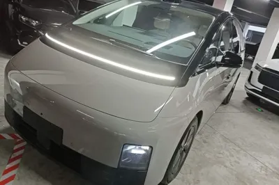 Li Auto MEGA