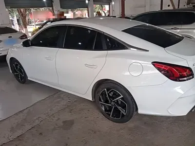 MG MG5