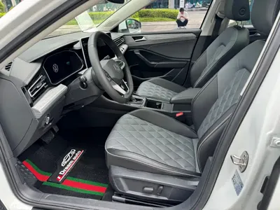 Volkswagen Sagitar