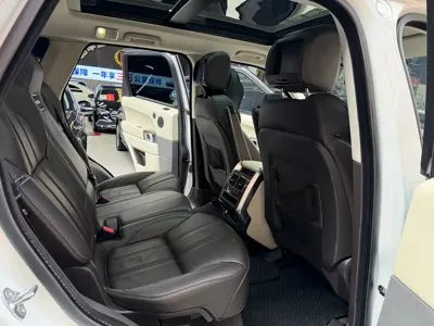 Land Rover Sport