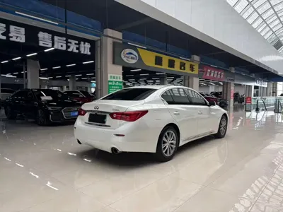 Infiniti Q50L