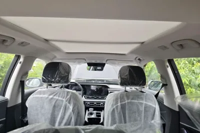 Hongqi HS5