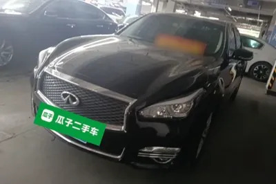 Infiniti Q70