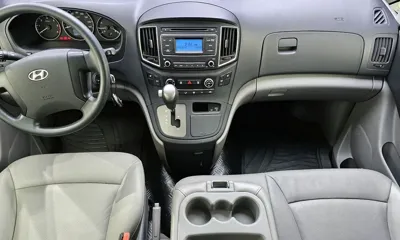 Hyundai Starex