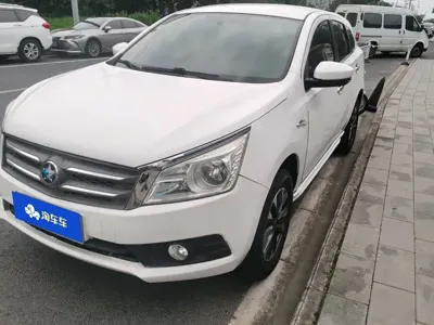 Venucia T70