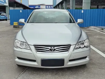 Toyota Reiz