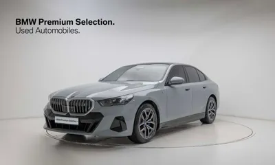 BMW i5