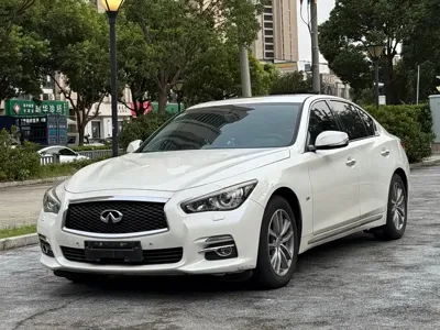 Infiniti Q50L