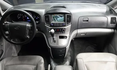 Hyundai Starex