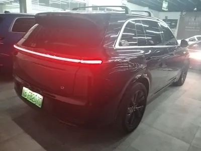 Li Auto L7