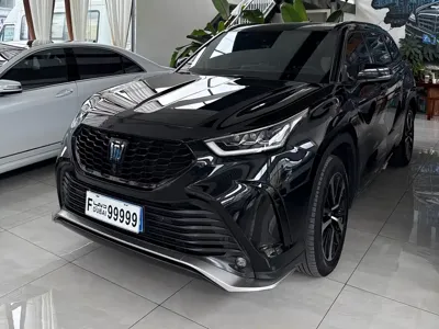 Toyota Crown Kluger