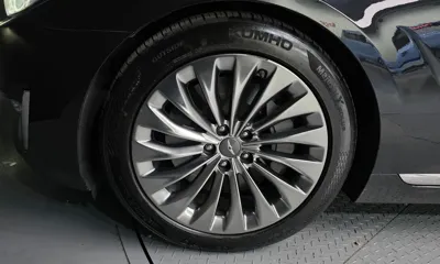 Genesis EQ900