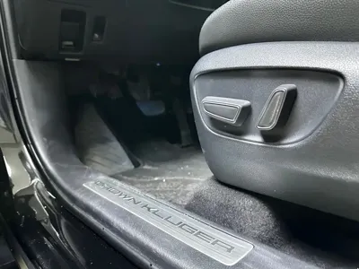 Toyota Crown Kluger