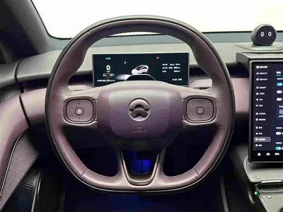 Nio ET5