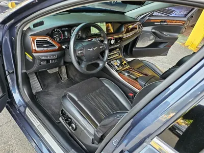 Genesis EQ900