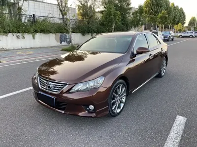 Toyota Reiz