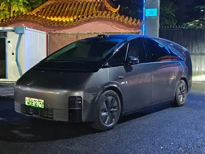 Li Auto Li MEGA
