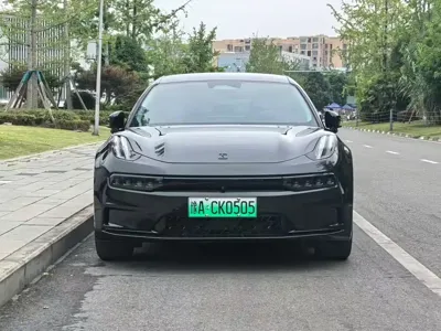 Zeekr 001