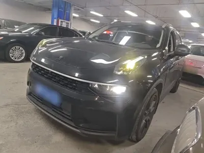 Lynk & Co 01