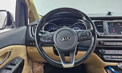 Kia Canival