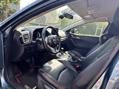 Mazda 3 Axela