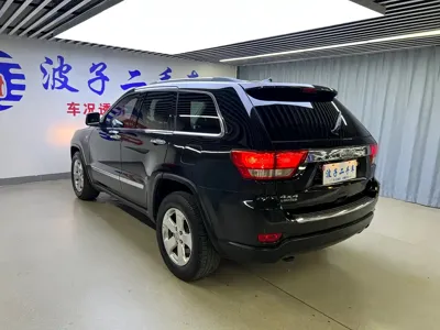 Jeep Grand Cherokee (Import)
