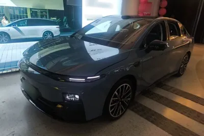 Leapmotor B01