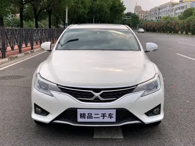 Toyota Reiz