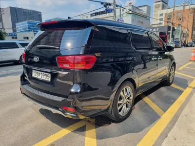 Kia Canival