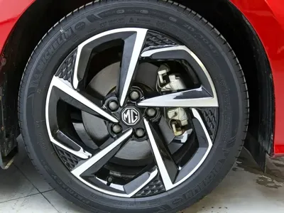 MG MG5