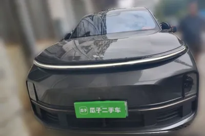 Li Auto L8