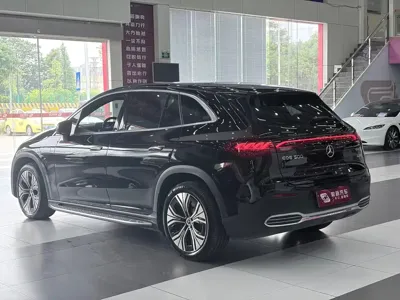 Mercedes-Benz EQE SUV
