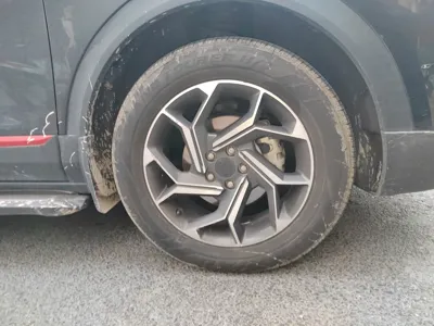 Dongfeng Aeolus AX7
