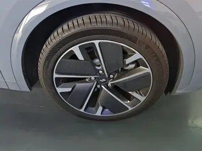 Li Auto Li L7
