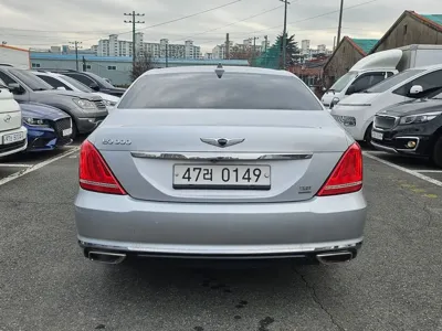 Genesis EQ900