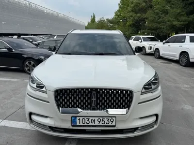 Lincoln Aviator