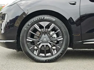 Hyper HT