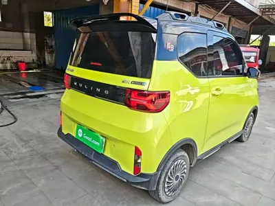 Wuling MINIEV