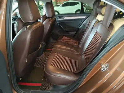 Volkswagen Lamando