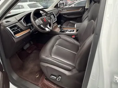 Roewe RX8